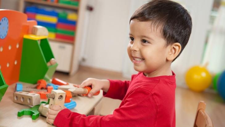 من نظريات التعلم.. النظرية البنائية لجون بياجي في النمو المعرفي