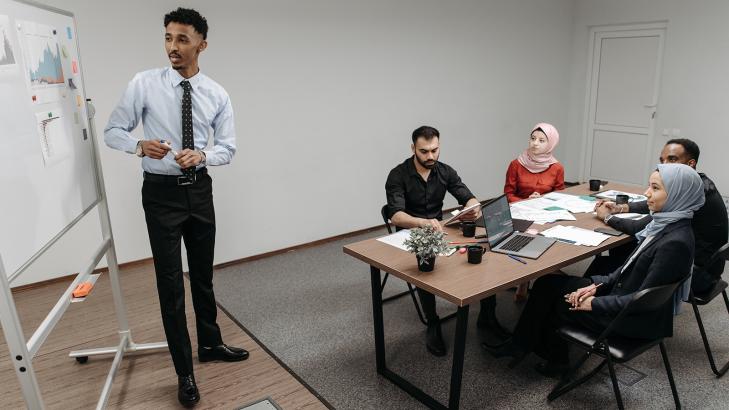 أشهر أنواع التدريب التي تُقدَّم للموظفين في المؤسسات