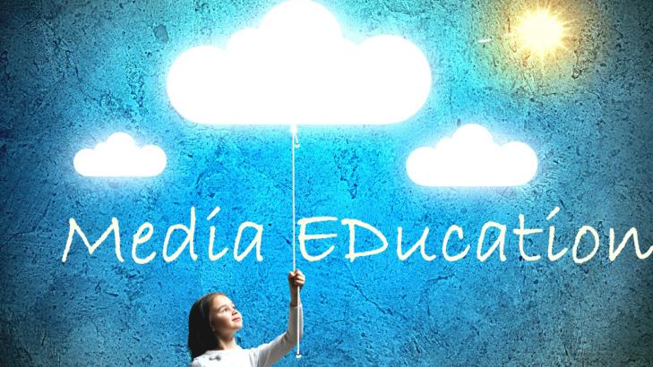 دور المدرسة في التربية الإعلامية