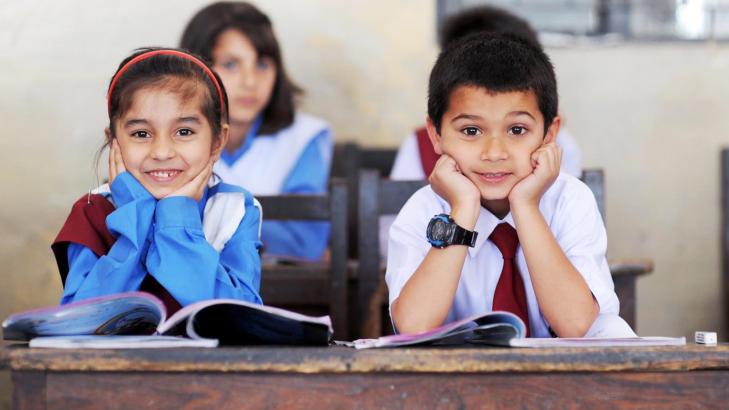 لماذا يذهب أبناؤنا إلى المدرسة؟ لماذا يذهب أبناؤنا إلى المدرسة؟