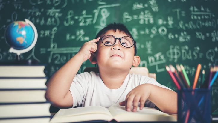 العمر العقلي والقبول في المدارس