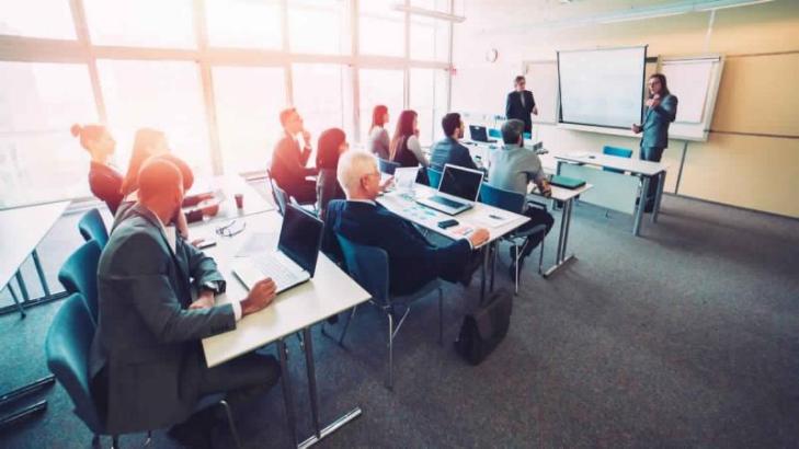 كيف تبدع في استخدام تقنيات المراجعة في التدريب