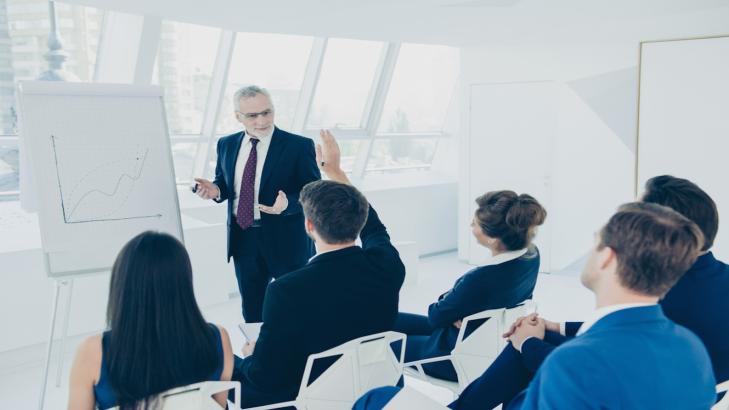 الكوتشينغ وتدريب الفرق نصائح لتطوير مجموعات عمل مترابطة