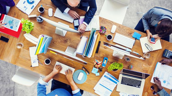 معوقات استخدام طرق التدريس الحديثة مع محتويات المنهج الحالي