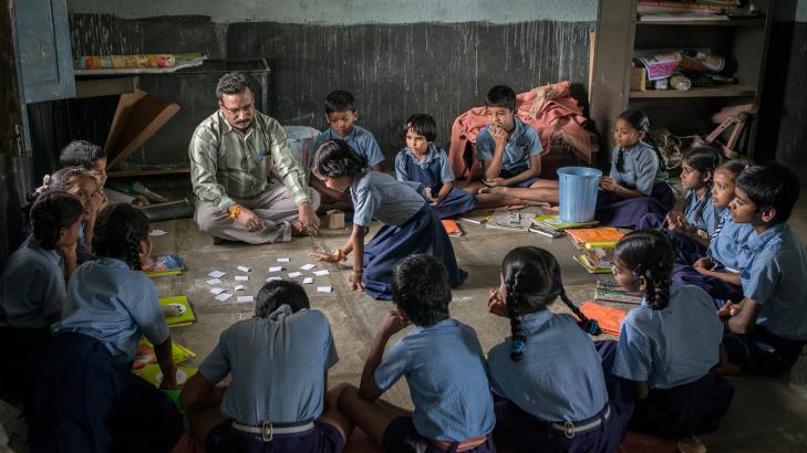 التدريس بين التقليد والتجديد التدريس بين التقليد والتجديد